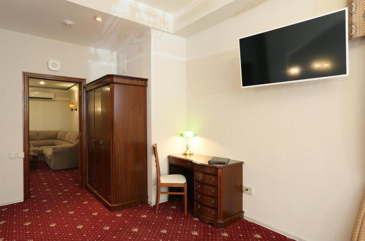 Guyot Otel St. Petersburg Dış mekan fotoğraf